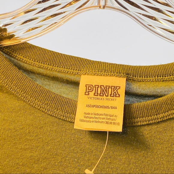 PINK Victoria’s Secret Oversized Crop Top Tee - Picture 3 of 3